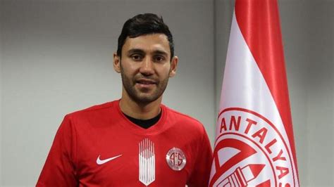 Pendikspor, Veysel Sarı İçin Antalyaspor''a Transfer Teklifi Yaptı